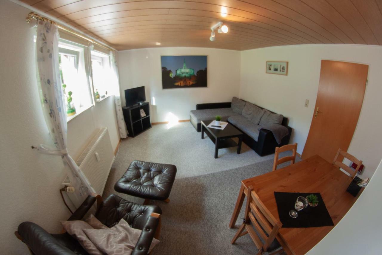 Ruhige Und Gemuetliche Ferienwohnung In Calden Esterno foto