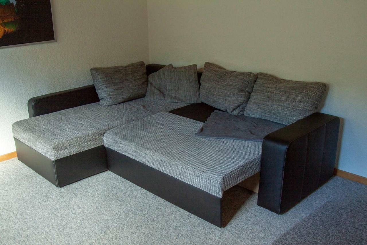 Ruhige Und Gemuetliche Ferienwohnung In Calden Esterno foto